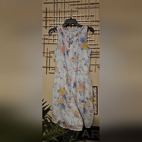 MERONA FLOWERED DRESS SZ. MEDIUM - Picture 1 of 2